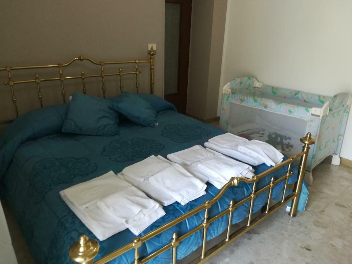 Napoli Bed & Flyヴィラ エクステリア 写真